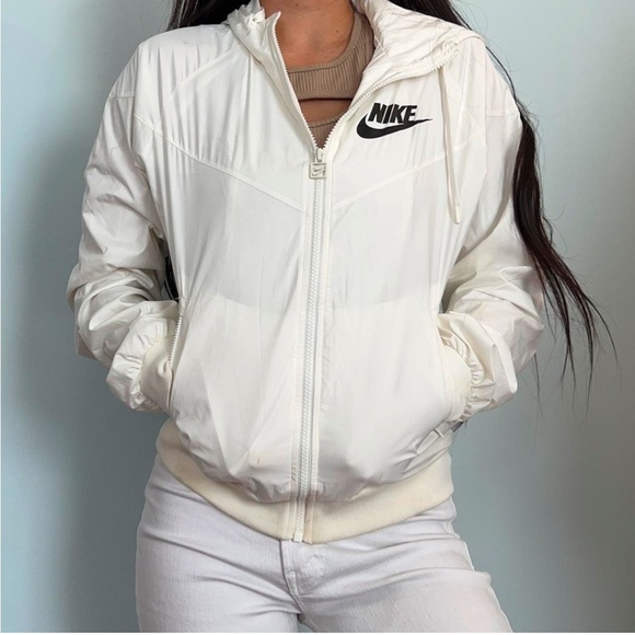 Nike Jackets & Blazers - Nike women's white and black windbreaker size large EUC